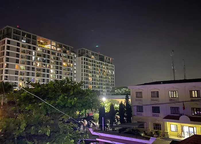 Start House Rest Stop Airport 5-Min Walk Ho-Chi-Minh-Stadt