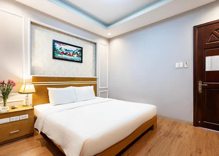 Lucky Star Hotel 266 De Tham TP. Hồ Chí Minh